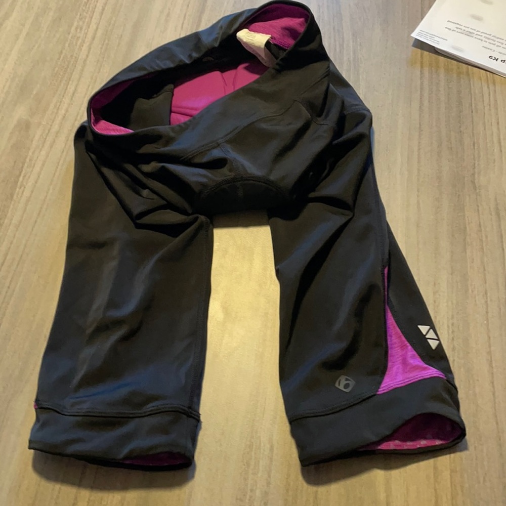 Women’s padded cycling capris